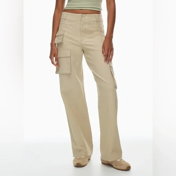 Aritzia TNA Picture Cargo Pant Beige Size 6 High Rise Utility - Picture 2 of 16